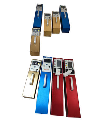 ৭০0মিমি X ১৩৫মিমি X ১১৫মিমি সামগ্রিক ভলিউম রেট্রোরিফ্লেক্টর মিটার যার মধ্যে ১০৫ ডিগ্রি ভিউইং অ্যাঙ্গেল এবং রিফ্লেক্টিভিটি টেস্টিংয়ের জন্য RL পরিমাপের পরিসীমা ০-৪০০০mcd M2lx