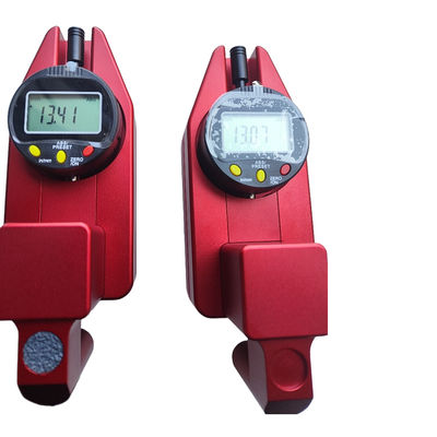 রাস্তার চিহ্নের পুরুত্ব পরিমাপের জন্য উচ্চ নির্ভুলতা সম্পন্ন বহনযোগ্য যন্ত্র, রেজোলিউশন অনুপাত ০.০১ মিমি